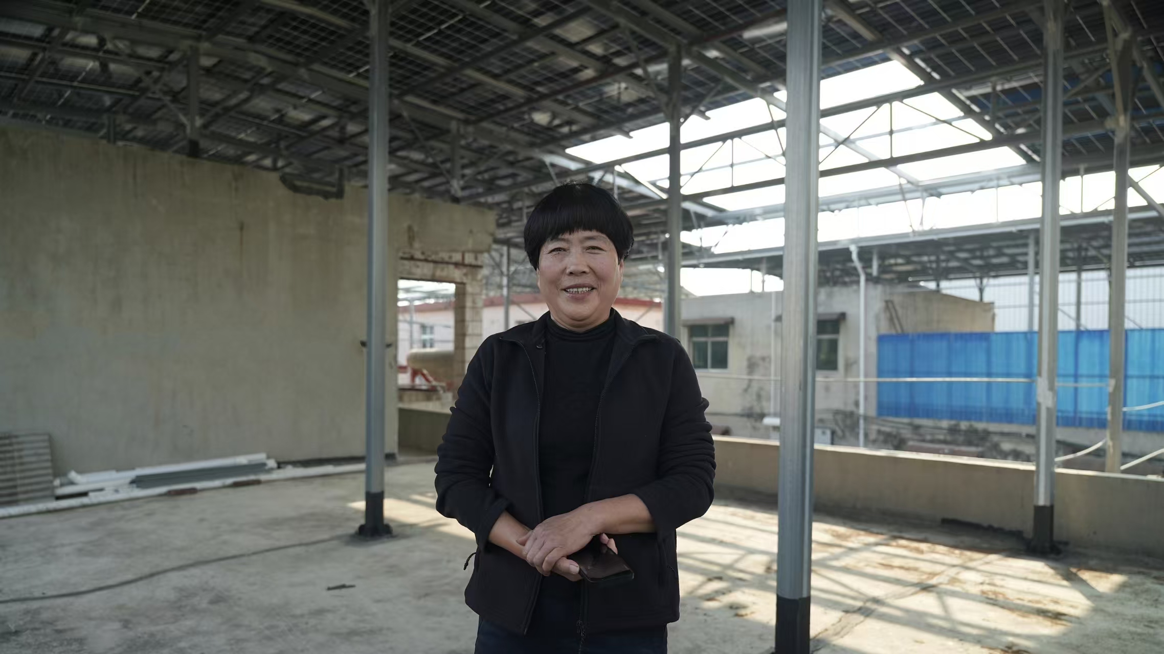 过年回家，有人靠屋顶悄悄赚钱